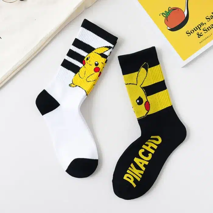 Chaussettes Pikachu 2