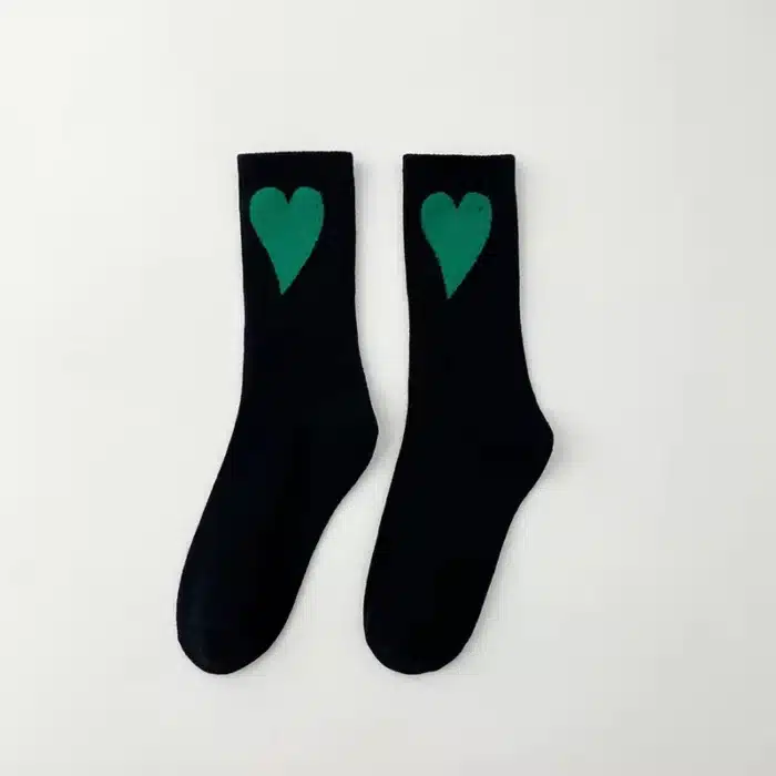 Chaussettes femme coeur noires 6